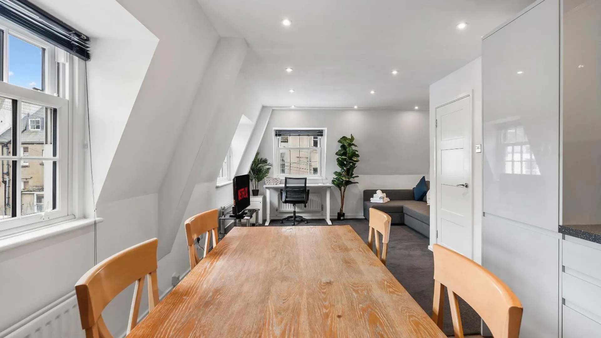 Queens Place - 1 Bedroom Apartment Hove 0*,  Verenigd Koninkrijk